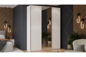 Шкаф-купе с 2 глухими и 1 зеркальной дверями Оскар Хилтон 1800 Ручка серебро, Белый снег, Белый матовый (Глухой/Зеркало/Глухой)